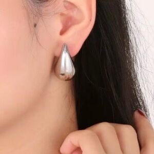 Silver Water Drop Chunky Earrings Brand New